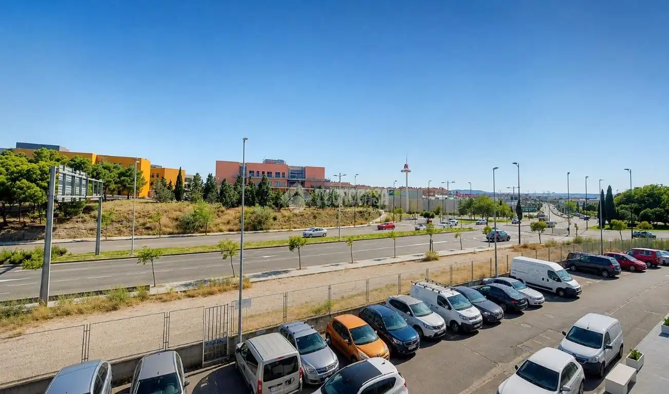 Exterior view of Office for rent in Zaragoza  with Air Conditioner