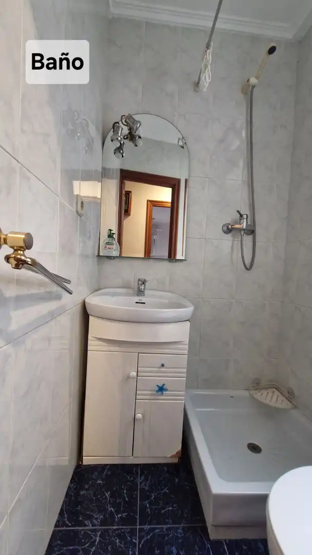 Flat for rent in SECUNDINO ESNAOLA, Gros