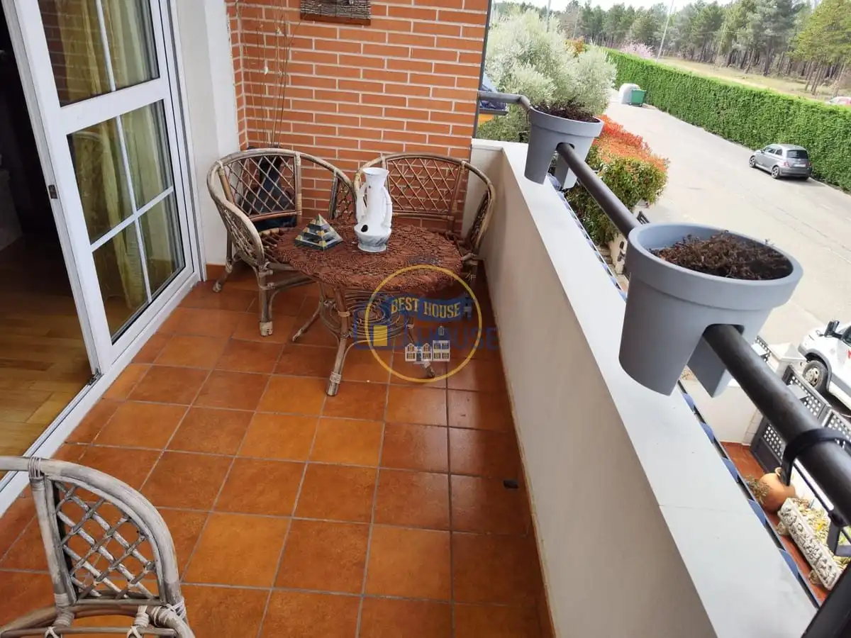 Casa pareada con piscina en venta en Villaquilambre, imagen 36