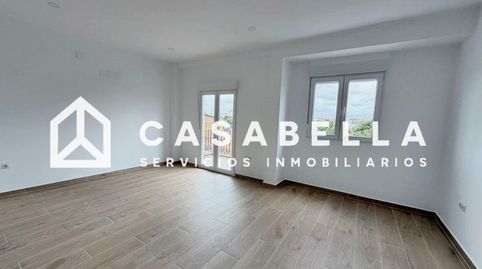 Foto 2 de Piso en venta en Cid, Nou Moles, Valencia Capital
