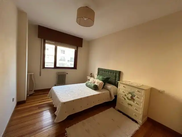 Habitación de Apartamento de alquiler en Ames con Calefacción y Amueblado