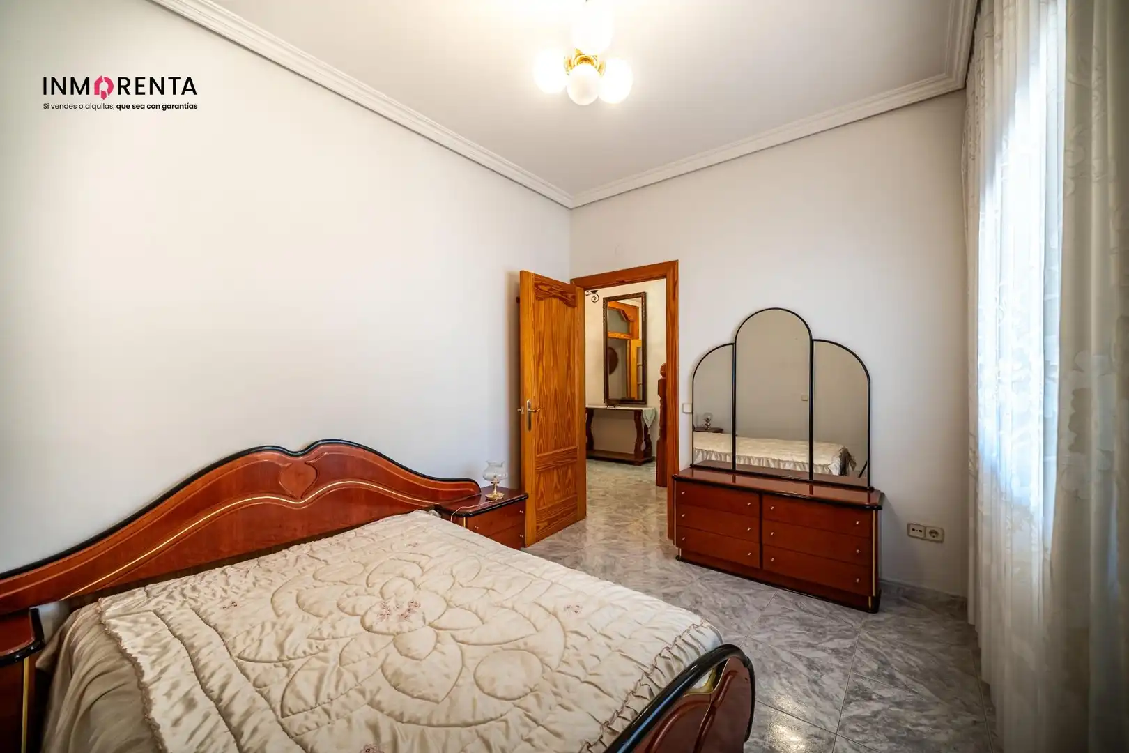Habitación de Casa adosada en venta en La Mata con Calefacción, Terraza y Amueblado