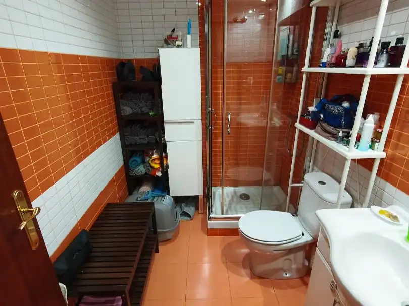 Bany de Pis en venda en Barakaldo  amb Balcó