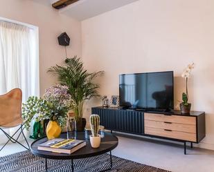 Living room of Flat to rent in Getafe  with Air Conditioner, Furnished and TV