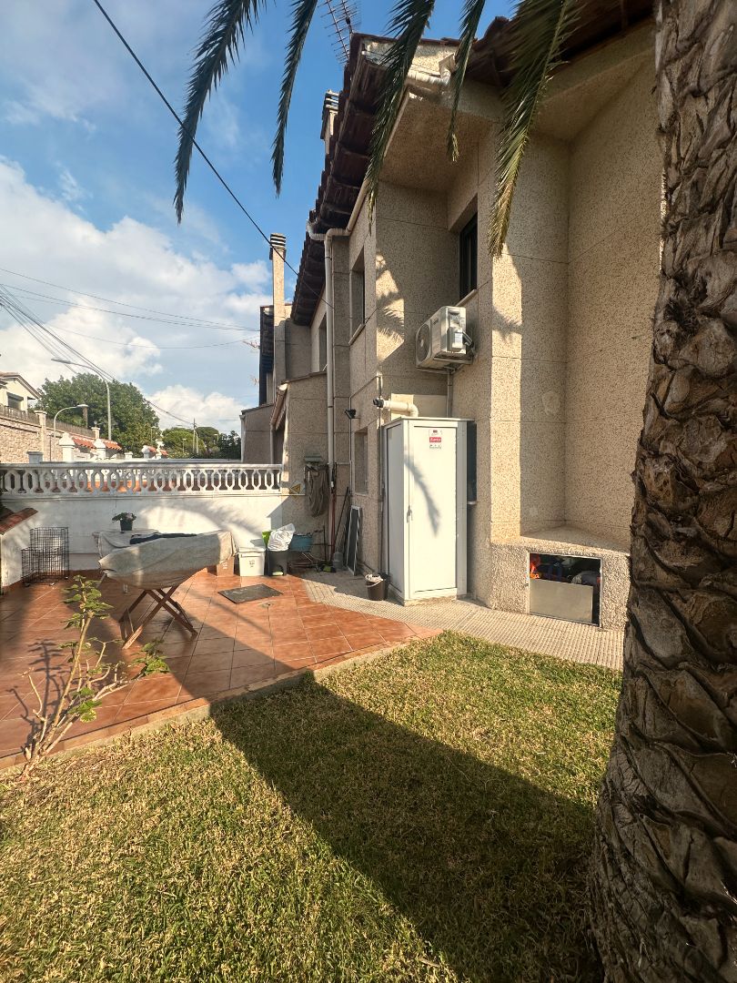 Garden of Single-family semi-detached for sale in Cunit  with Air Conditioner, Heating and Private garden