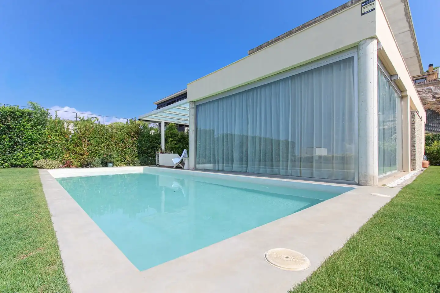 Piscina de Casa o xalet en venda en Sant Vicenç de Montalt amb Aire condicionat, Jardí privat i Terrassa