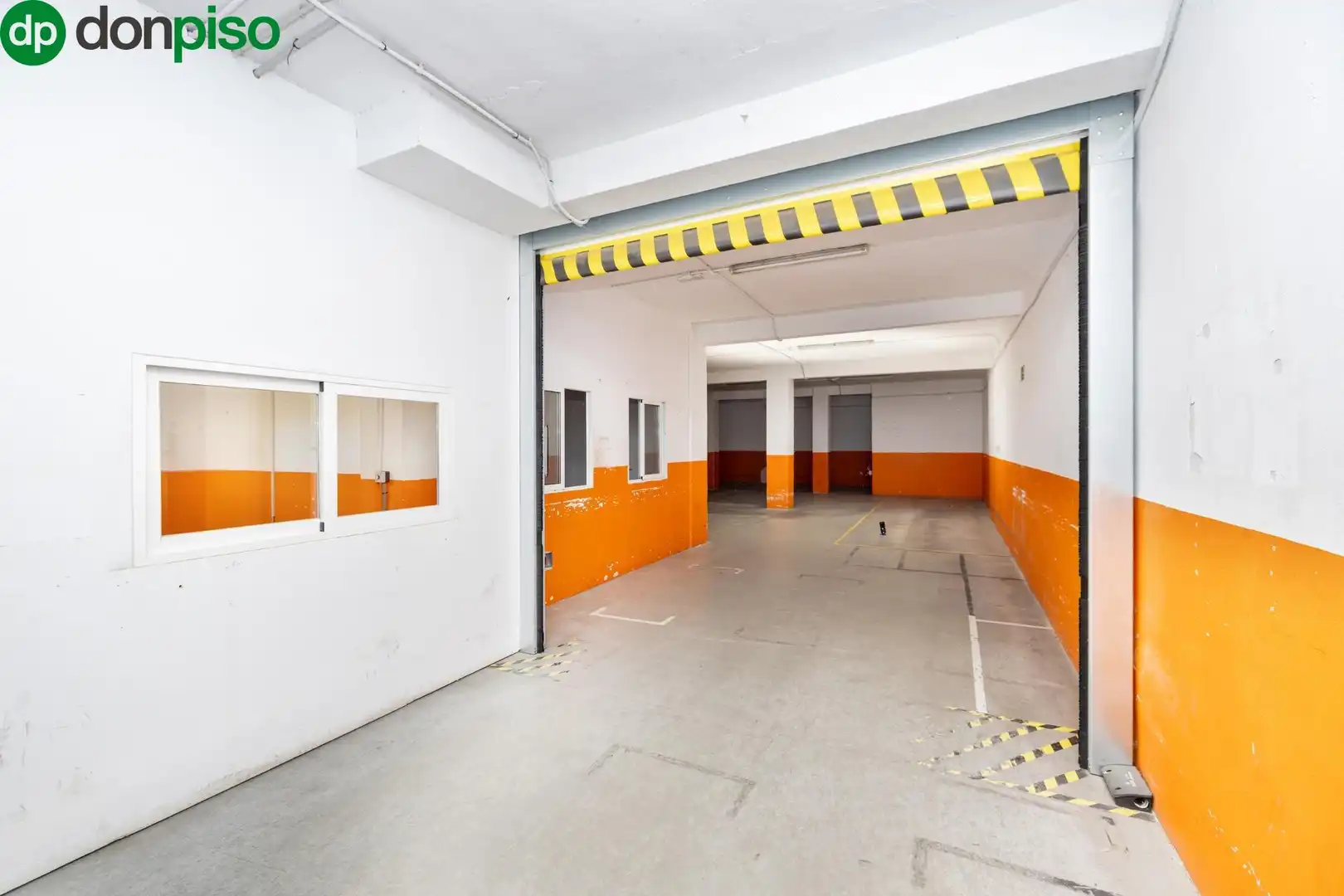 Local comercial en venta en Calle Calle Abderrahmán 11, imagen 13