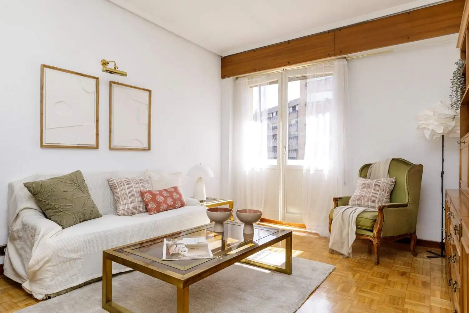 Piso con terraza en venta en Calle SANTA JOAQUINA DE VEDRUNA 46, imagen 3
