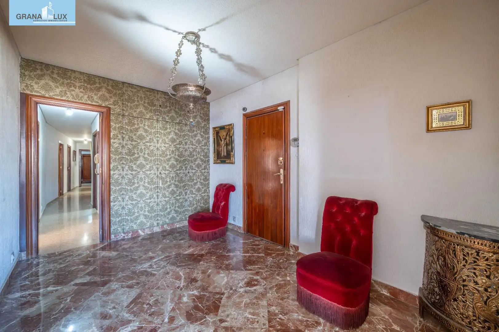 Piso en venta en Granada con Terraza y Balcón