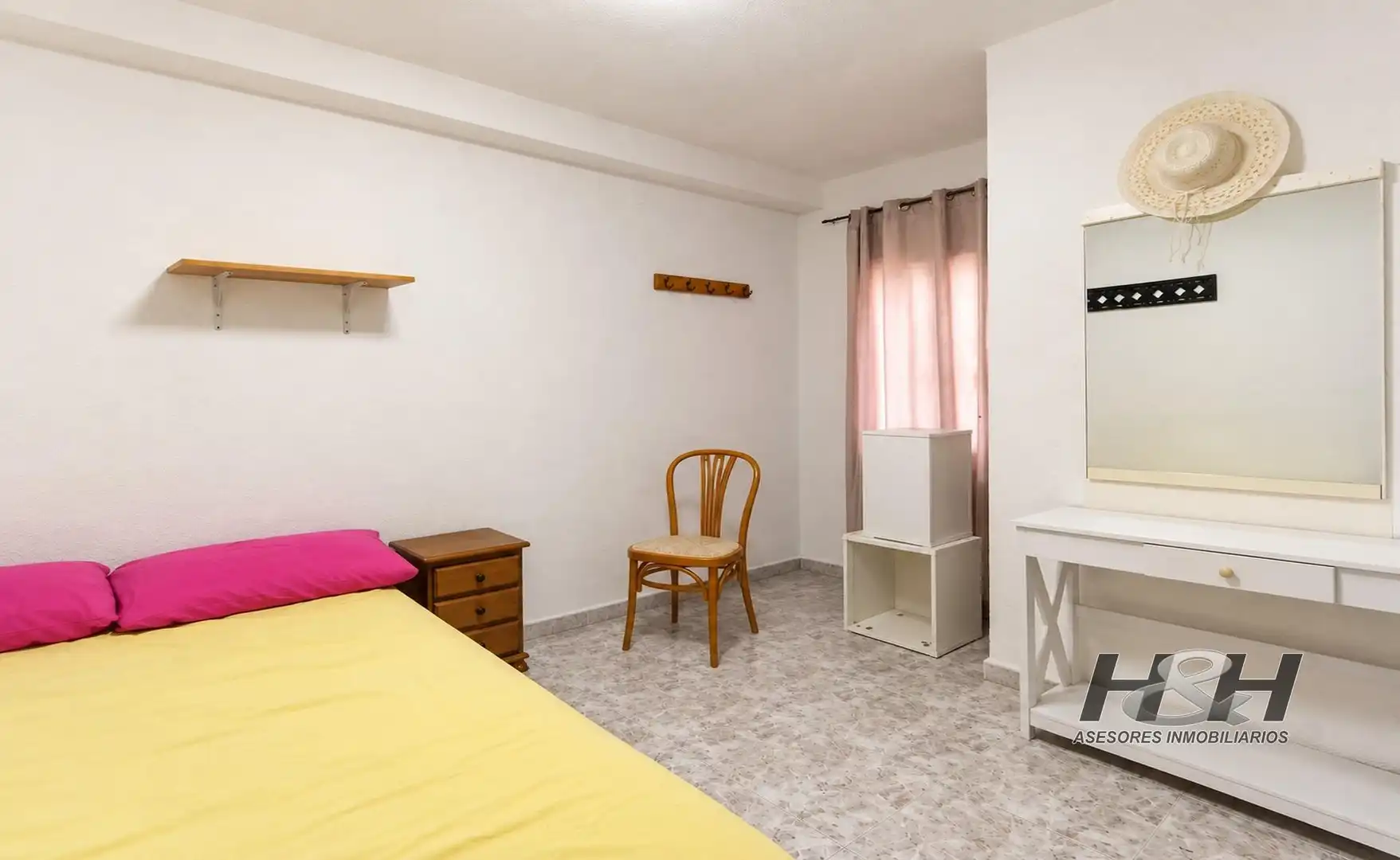 Piso con terraza en venta en Zona Campus Universitario, imagen 9