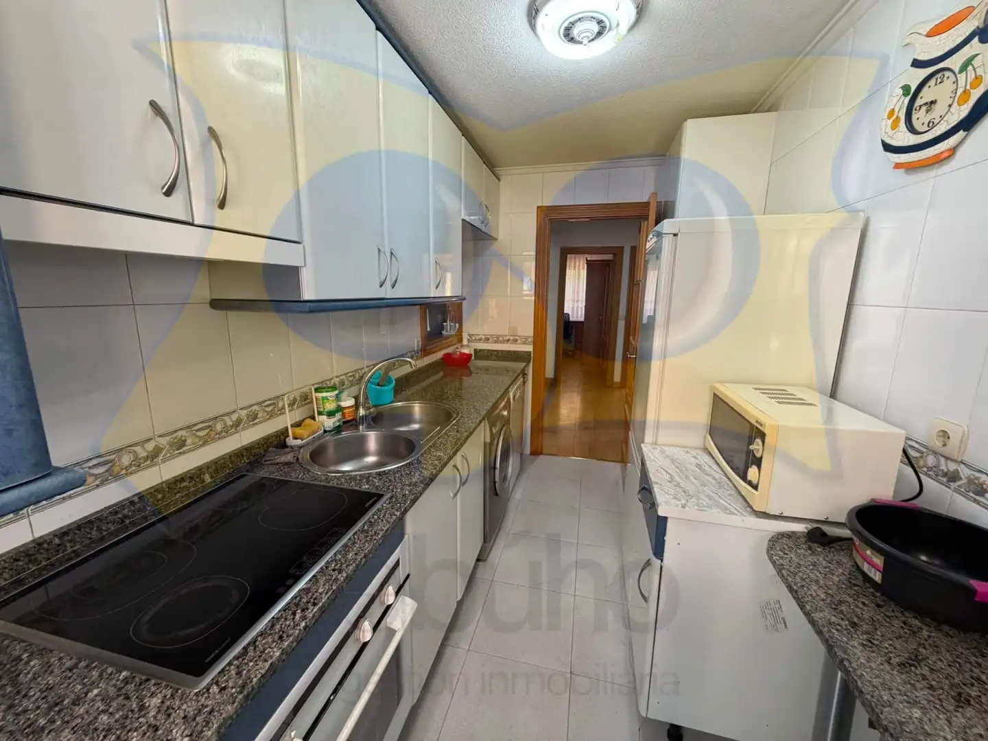 Kitchen of Flat for rent in Salamanca  with Heating, Furnished and Oven