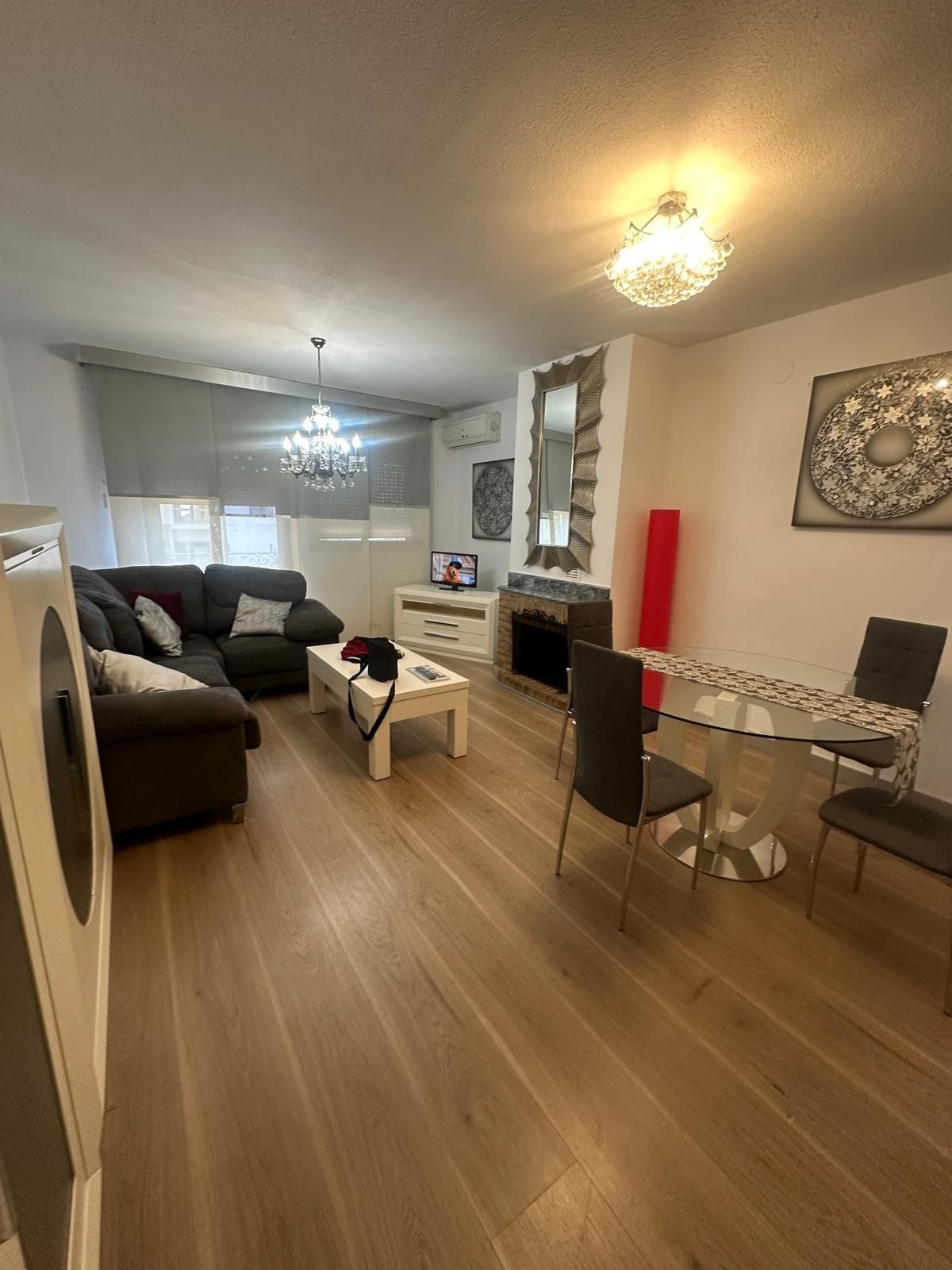 Wohnzimmer von Einfamilien-Reihenhaus miete in Benimodo mit Klimaanlage, Heizung und Parkett