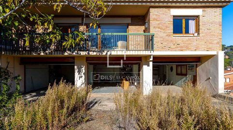 Casa con fantásticas vistas al mar y doble parcela en venta en Cabrils, imagen 3