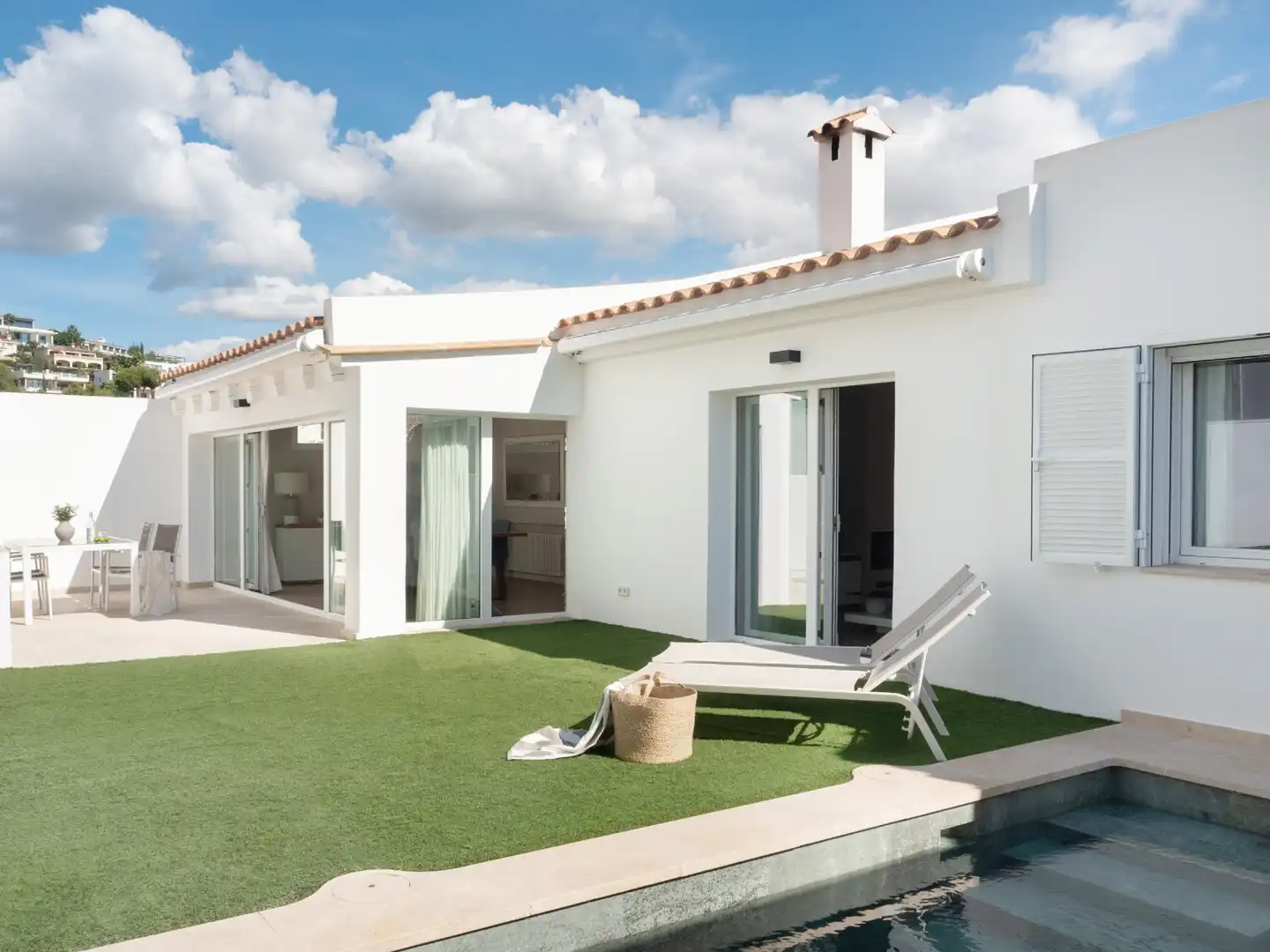 Casa aparellada amb piscina en venda a Portals Nous, imagen 4
