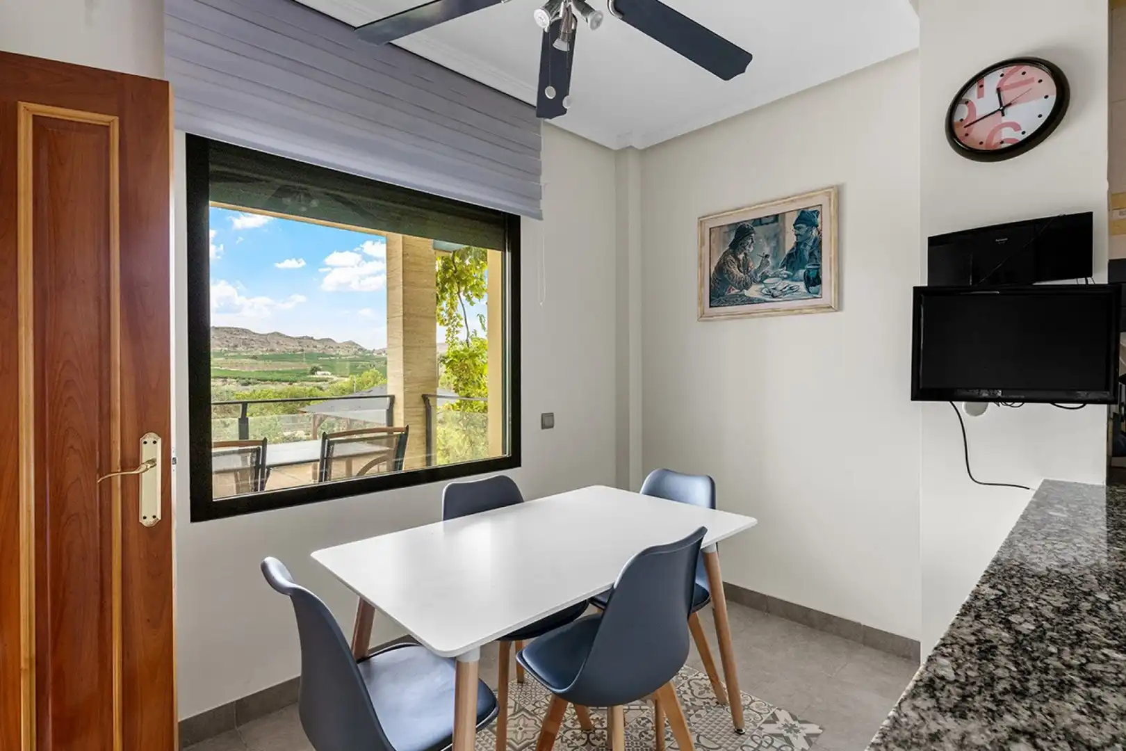 Comedor de Casa o chalet en venta en Alicante / Alacant con Aire acondicionado, Jardín privado y Terraza