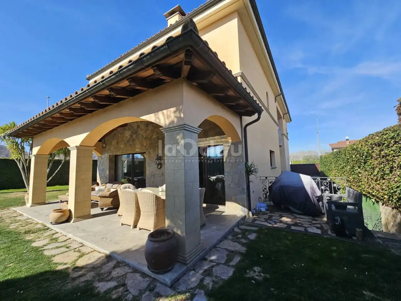 Villa avec piscine à vendre à Calle Sant Fruitós, imagen 3