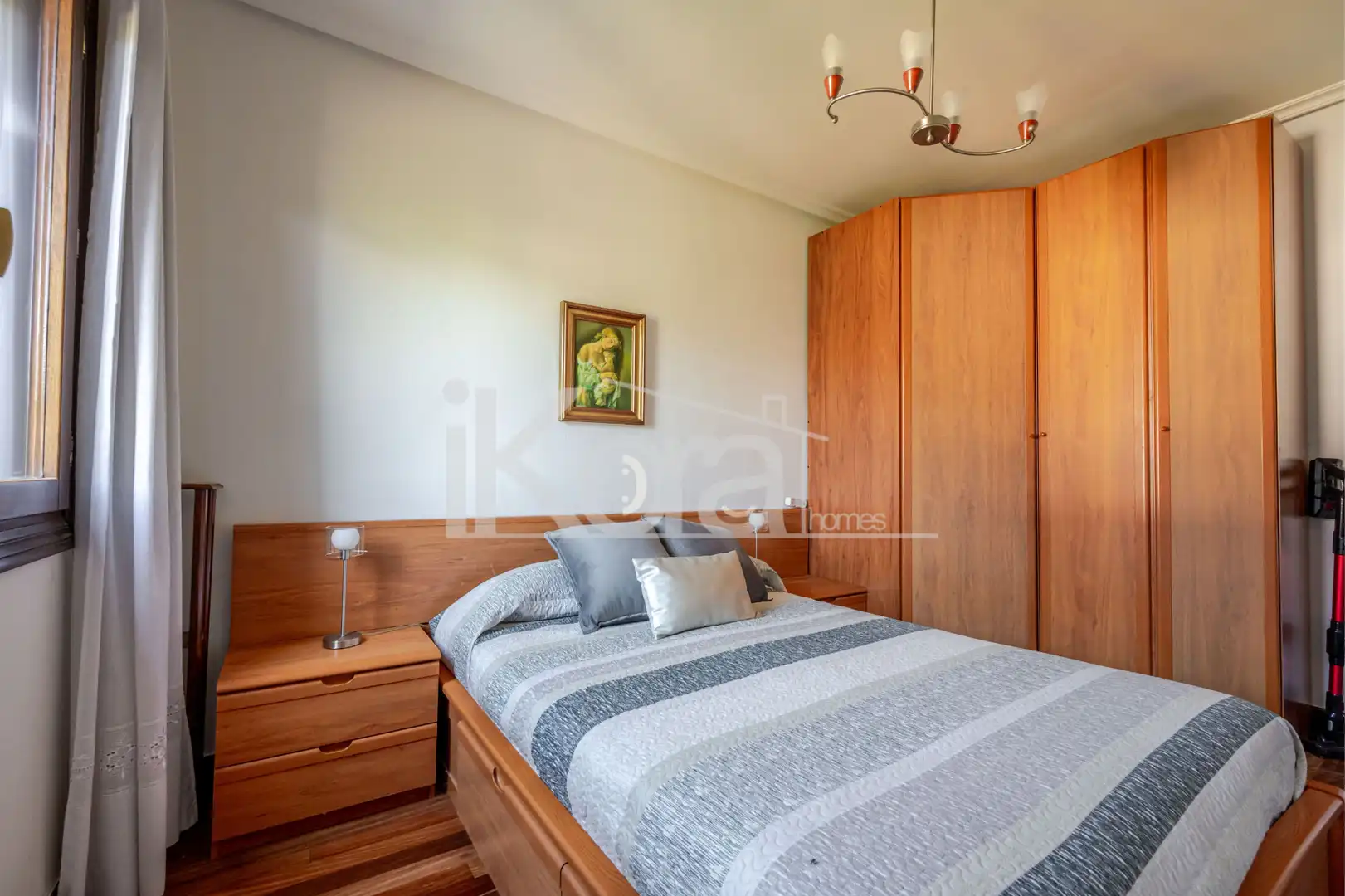 Dormitori de Casa o xalet en venda en Lasarte-Oria amb Calefacció, Jardí privat i Parquet
