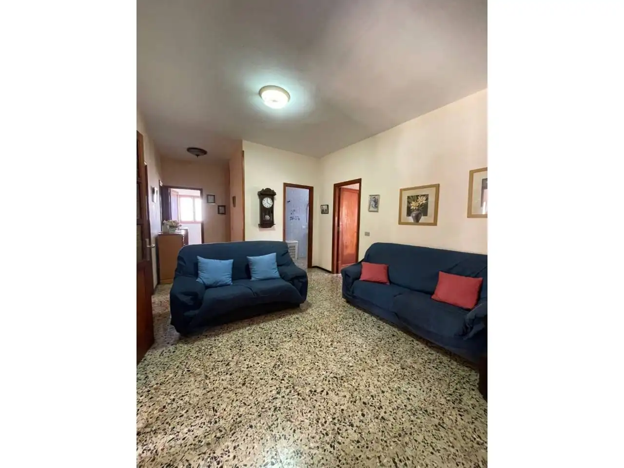 Houses for sale in Calle Covadonga, 93, Los Quintana - Piso Firme