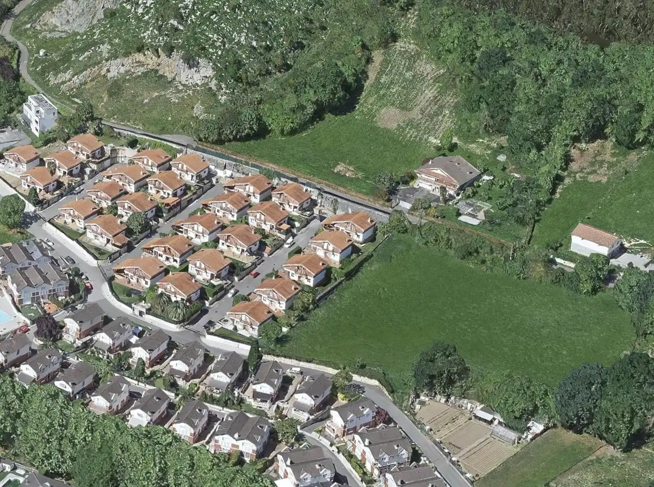 Casa con jardín en venta en Barrio Sámano, imagen 43