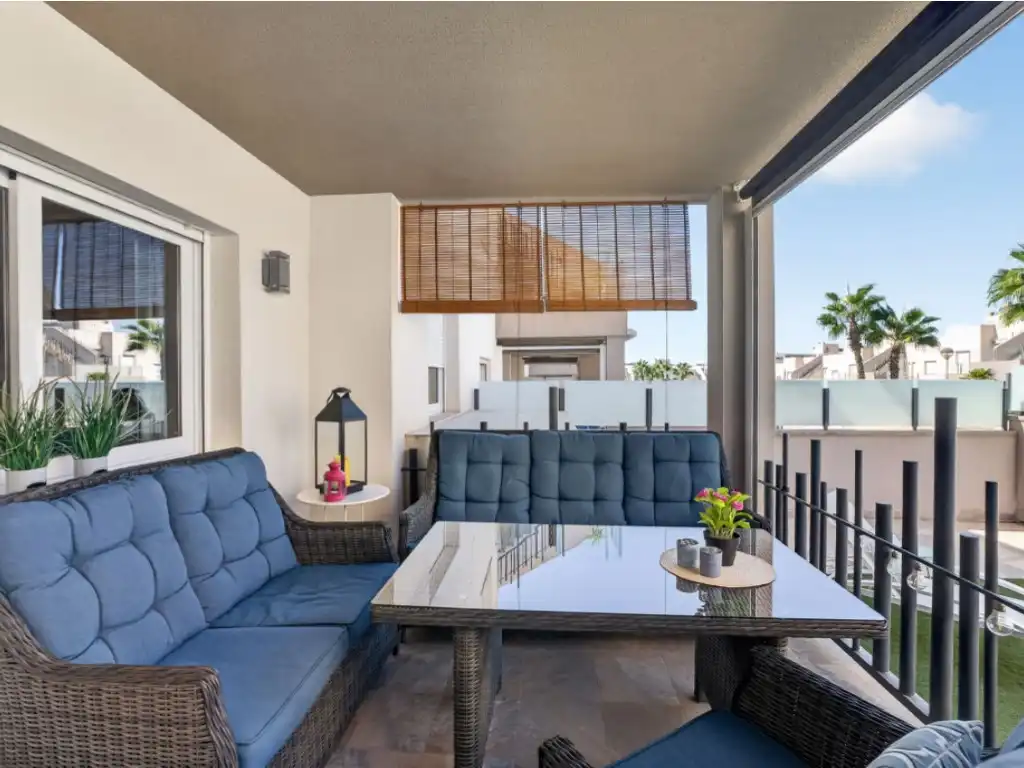 Apartamento con piscina en venta en Calle Gines Saura Sanchez, imagen 2
