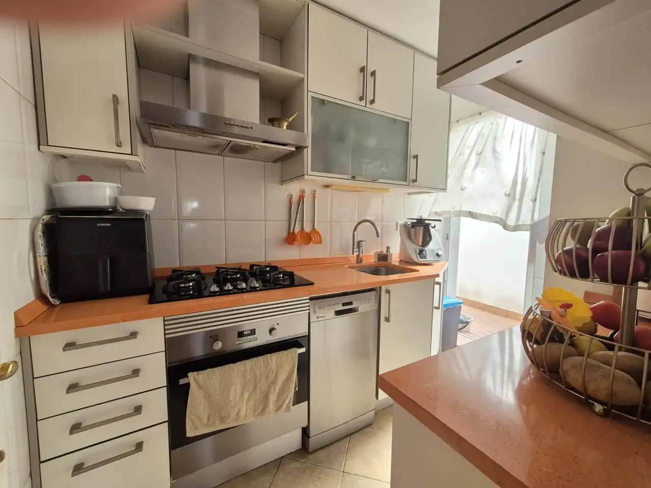 Kitchen of Ground floor for sale in Madrid