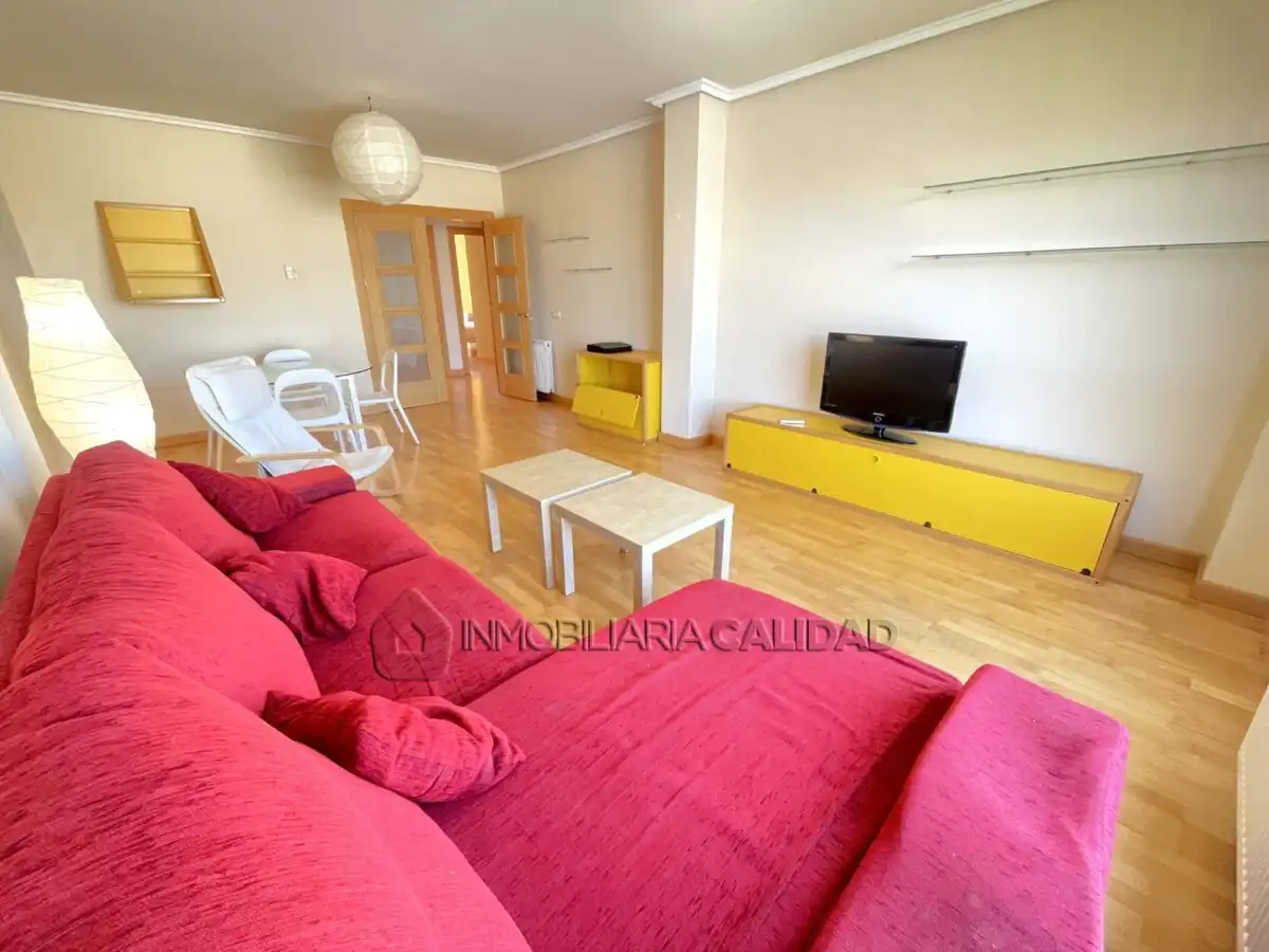 Living room of Flat for rent in Burgos  with Heating, Terrace and Storage room