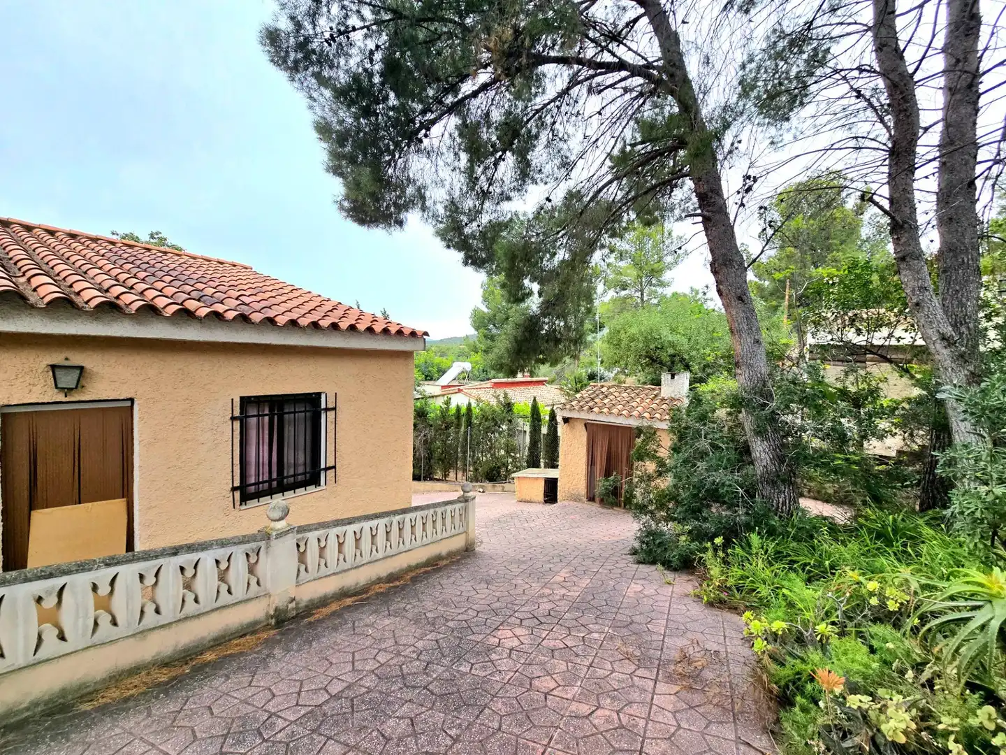 Außenansicht von Haus oder Chalet zum Verkauf in Olocau mit Klimaanlage, Heizung und Privatgarten