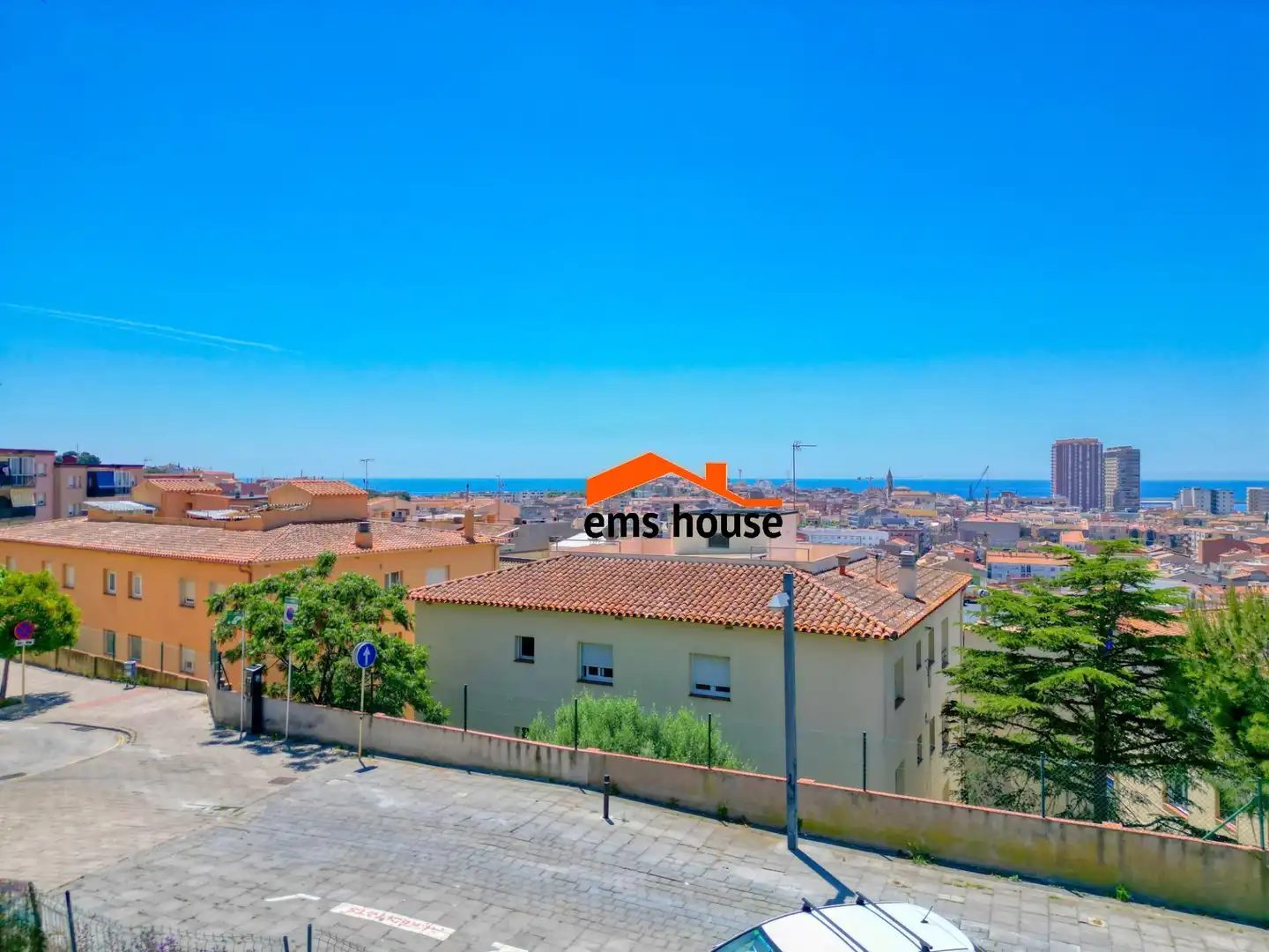 Vista exterior de Planta baixa en venda en Palamós amb Terrassa i Piscina comunitària