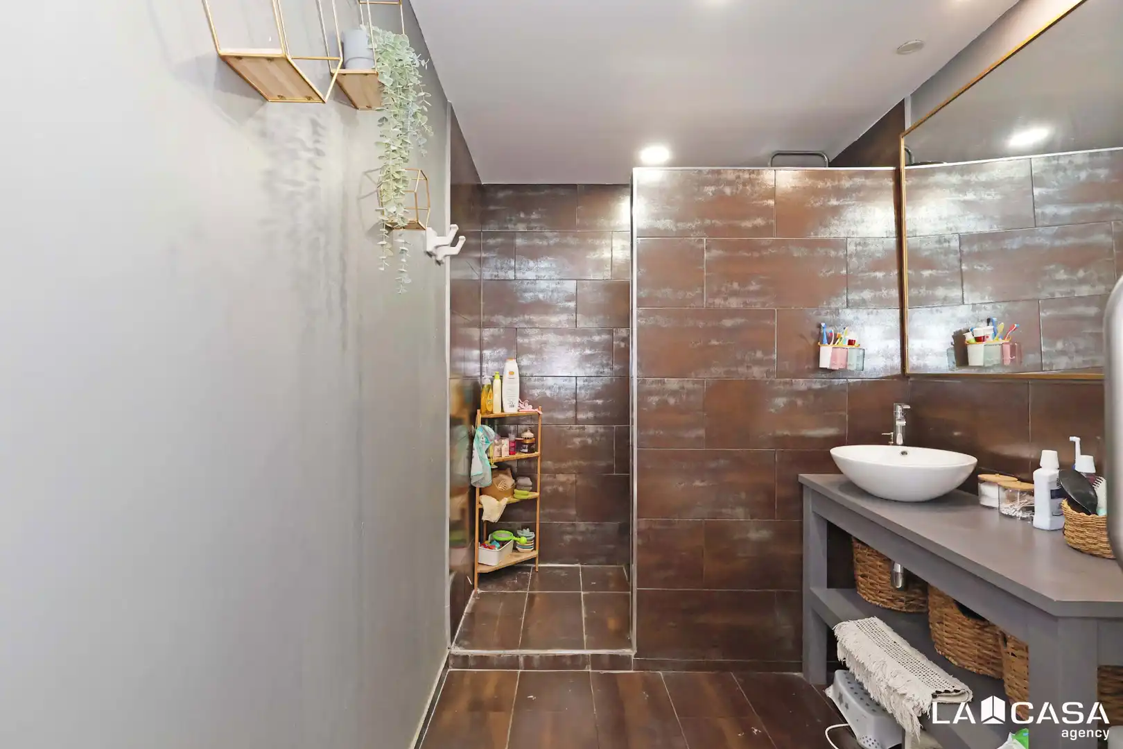 Baño de Edificio en venta en L'Hospitalet de Llobregat