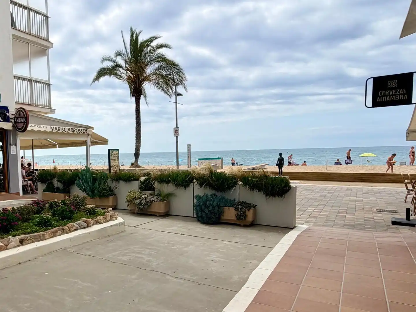 Vista exterior de Planta baja en venta en Calafell con Aire acondicionado, Calefacción y Trastero