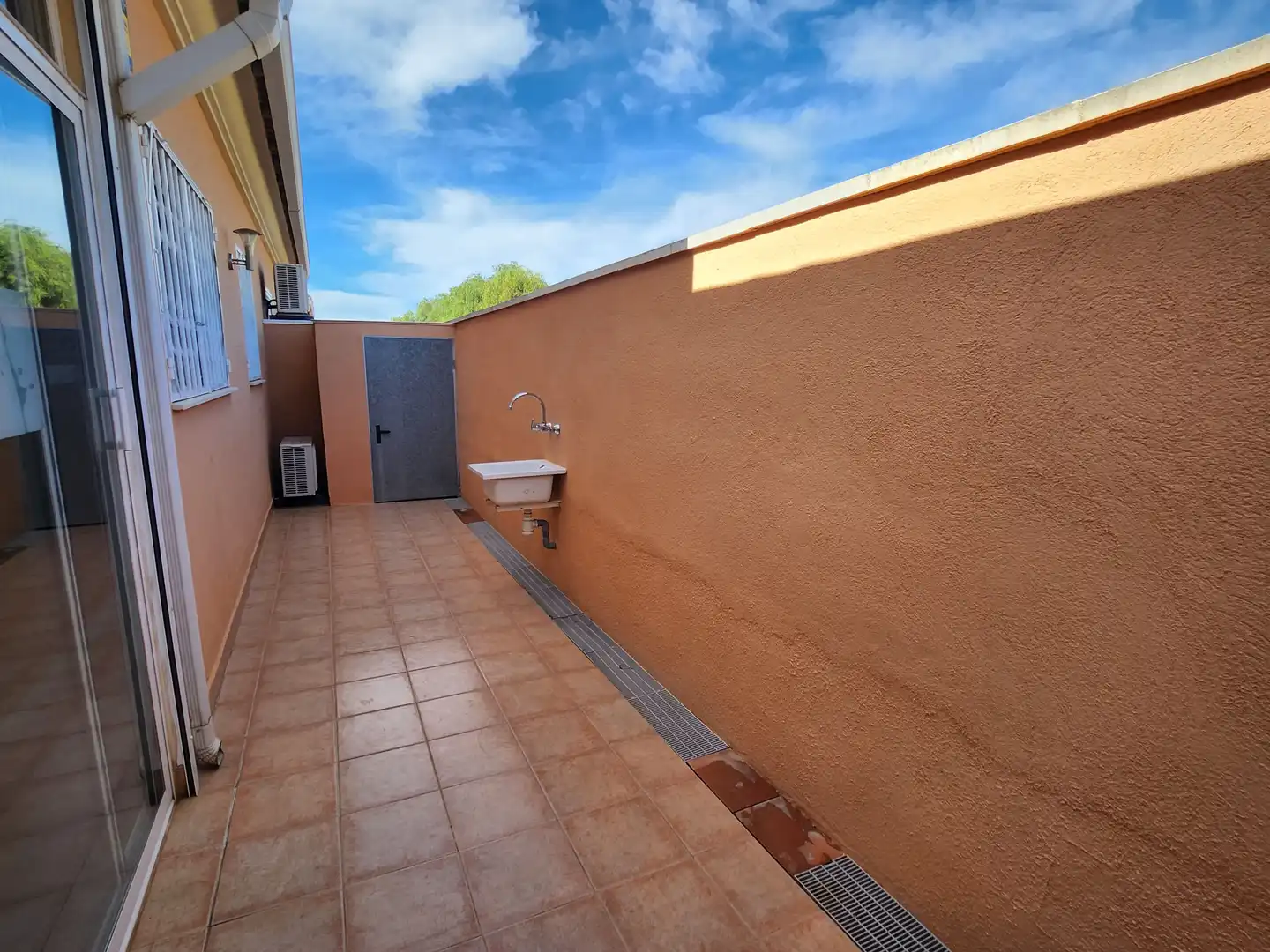 Terraza de Casa adosada en venta en Roda de Berà con Aire acondicionado, Calefacción y Terraza