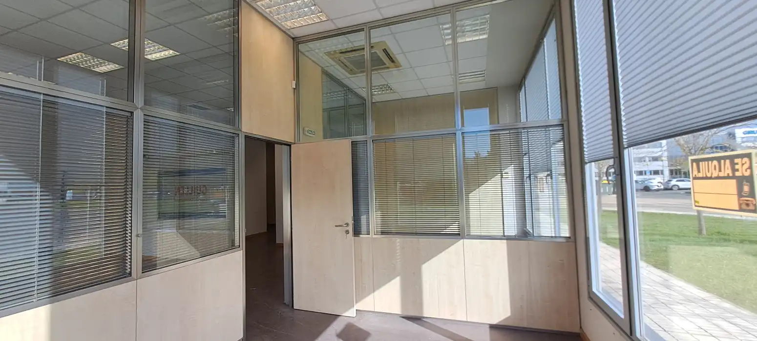 Oficina de alquiler en Valle de Elorz / Elortzibar con Calefacción