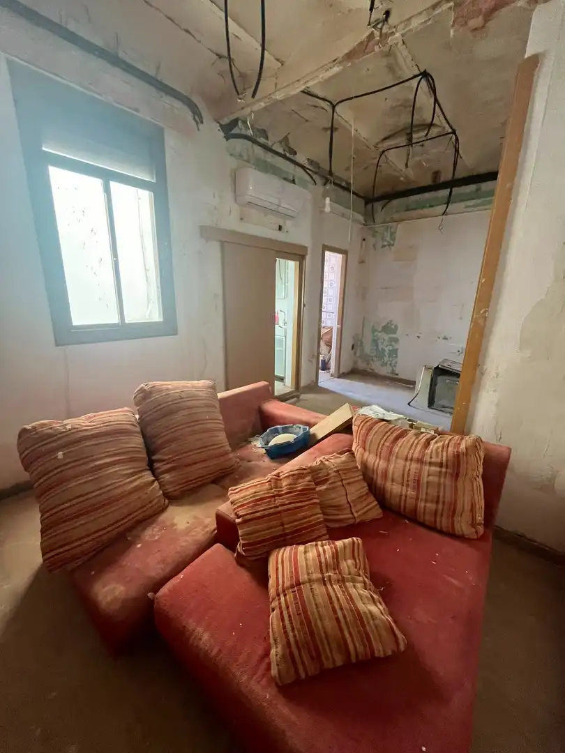 Sala de estar de Piso en venta en Barcelona con Aire acondicionado, Calefacción y Trastero
