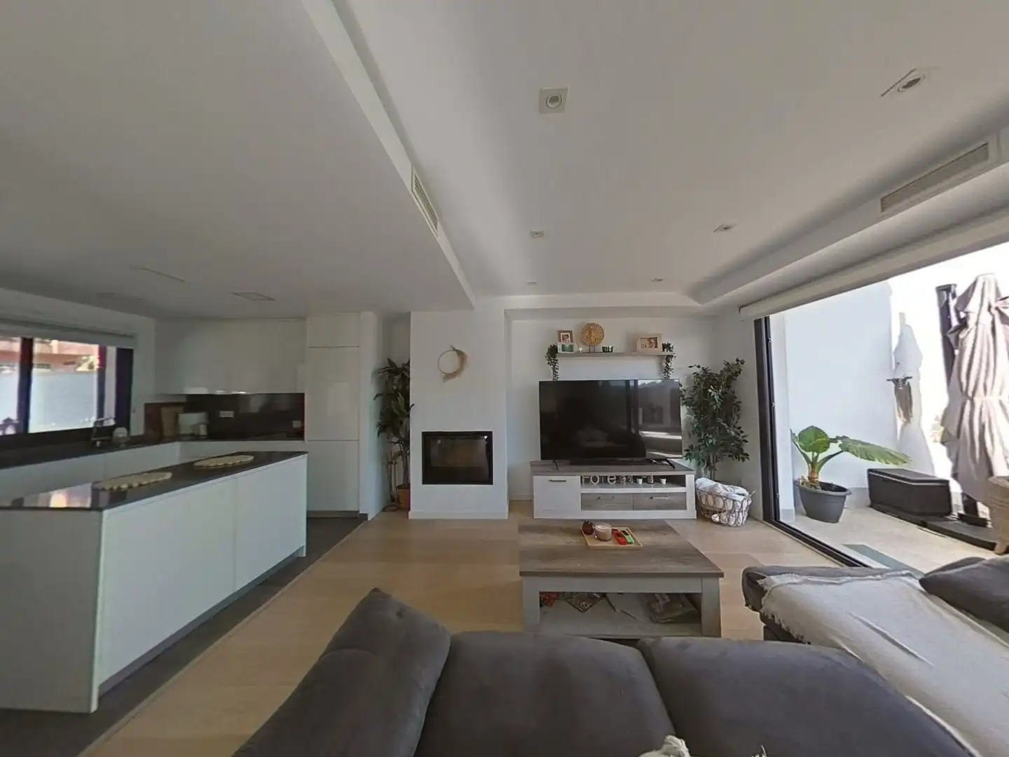 Sala de estar de Casa adosada en venta en Alhaurín de la Torre con Aire acondicionado, Jardín privado y Terraza
