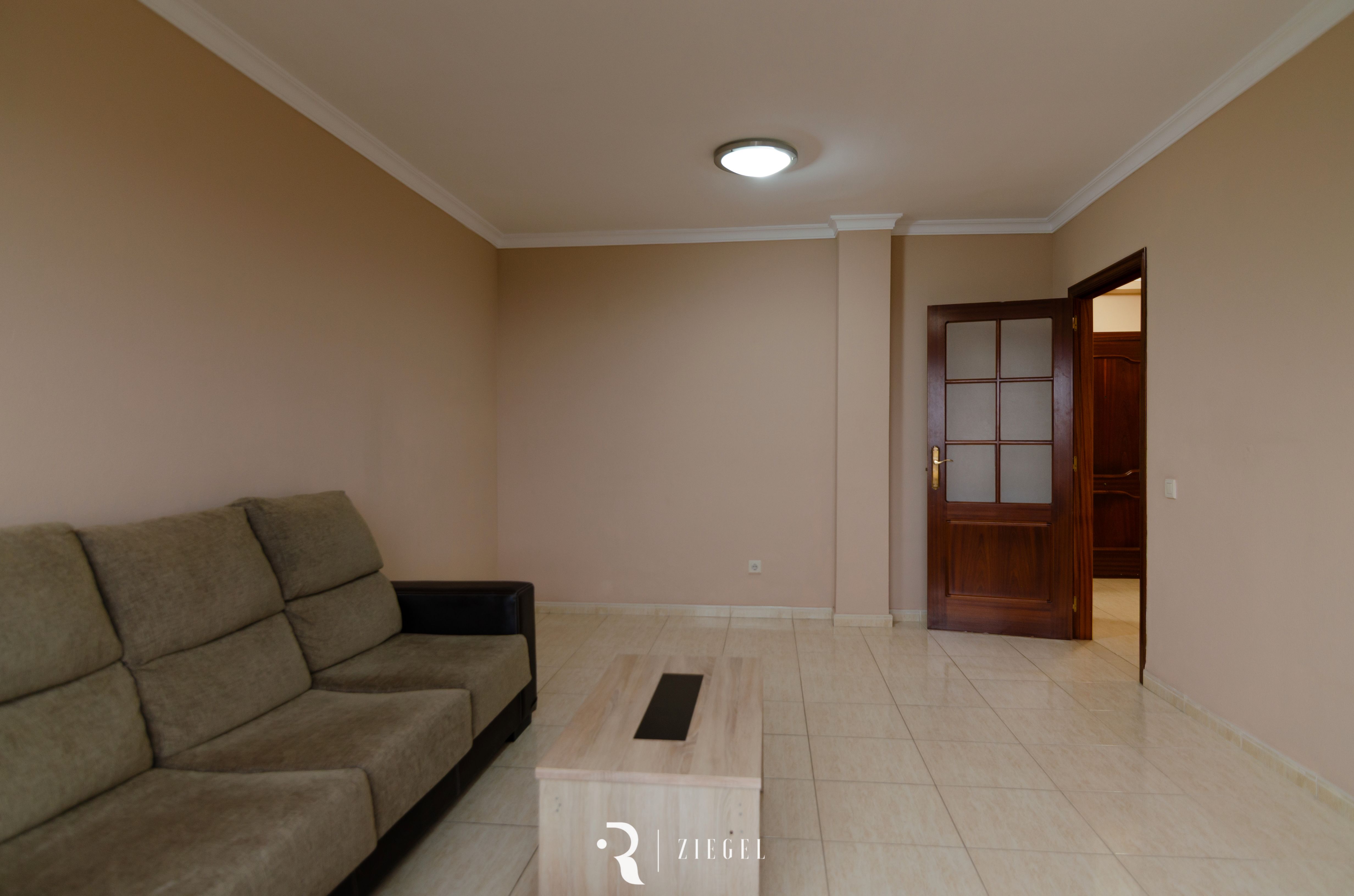 Living room of Flat for sale in Las Palmas de Gran Canaria  with Storage room
