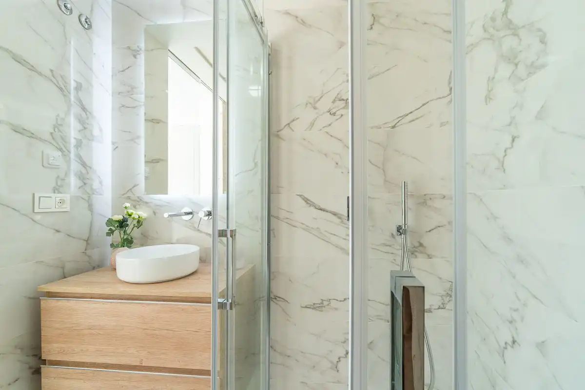 Baño de Apartamento en venta en Torrevieja con Aire acondicionado, Amueblado y Piscina comunitaria