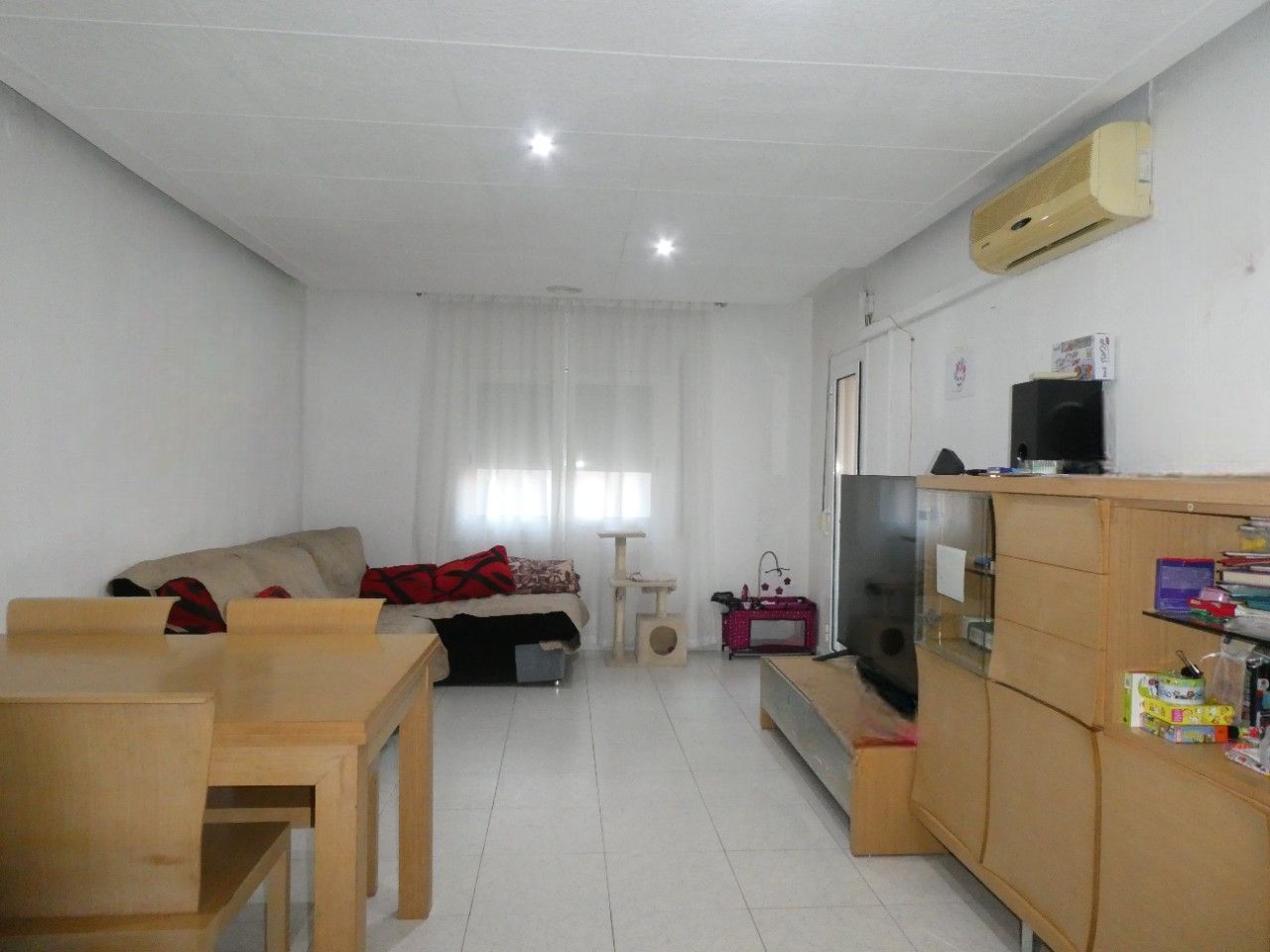 Sala d'estar de Pis en venda en Montornès del Vallès amb Aire condicionat, Terrassa i Balcó