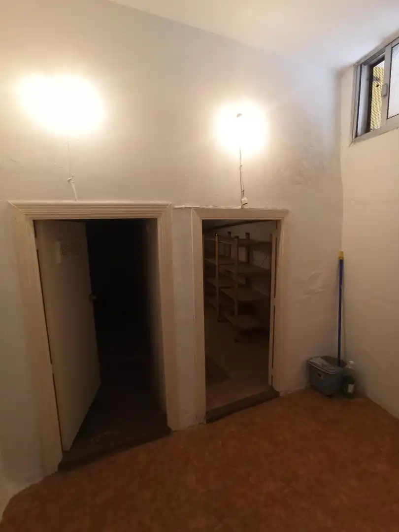 Garage for sale in Rodrigo de Triana, Triana Casco Antiguo
