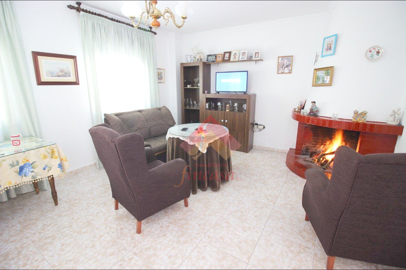 Sala d'estar de Casa o xalet en venda en Ronda amb Traster i Balcó