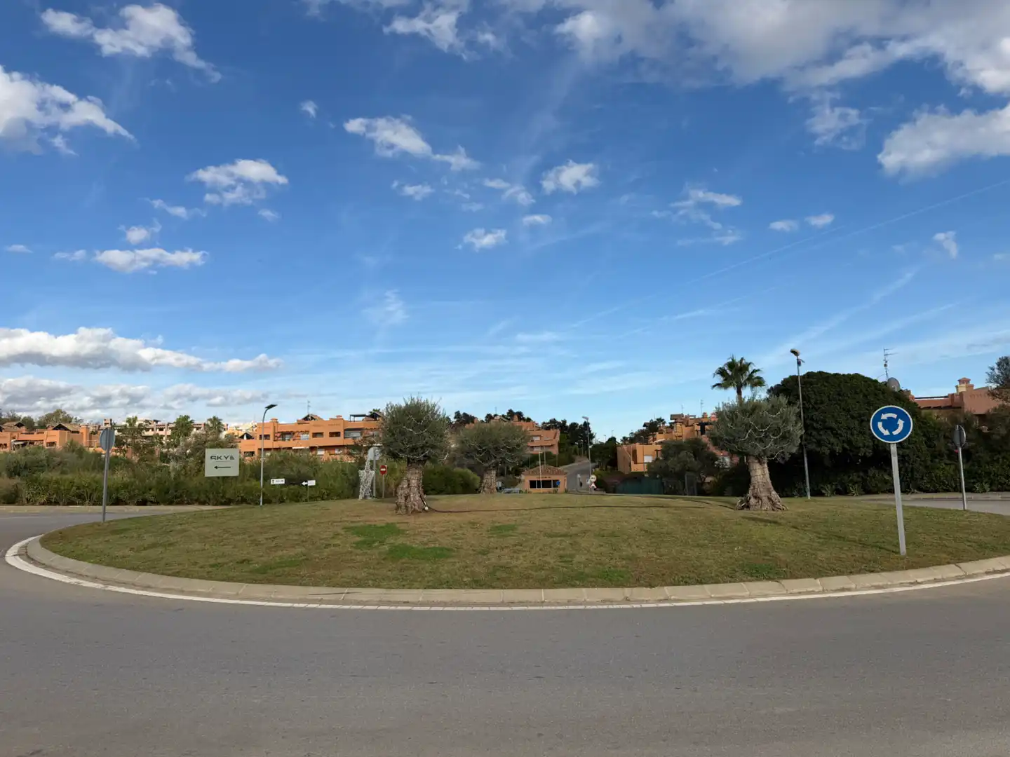 Vista exterior de Apartamento en venta en Casares con Terraza, Trastero y Amueblado
