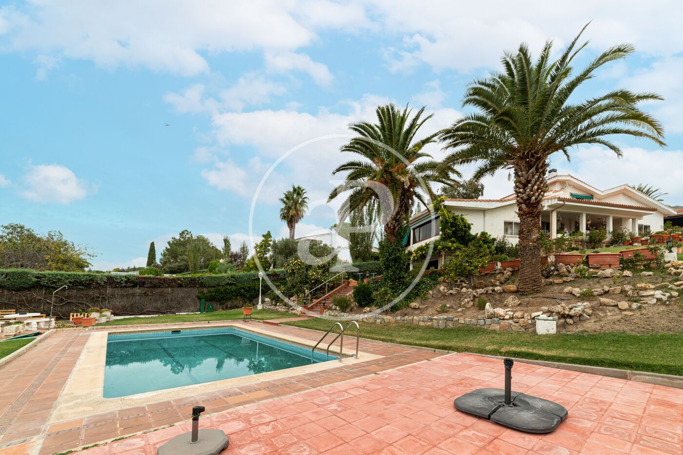 Vista exterior de Casa o xalet en venda en Algete amb Aire condicionat, Calefacció i Jardí privat
