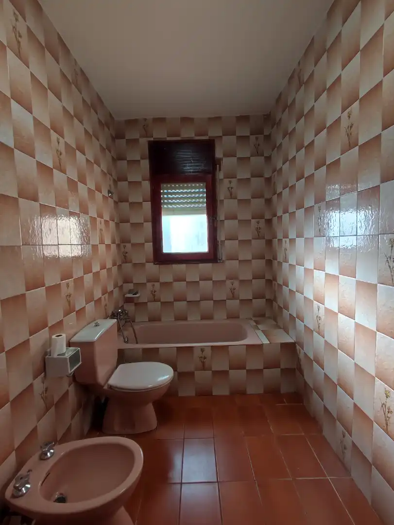 Bany de Casa o xalet en venda en Sant Llorenç d'Hortons amb Jardí privat, Terrassa i Traster