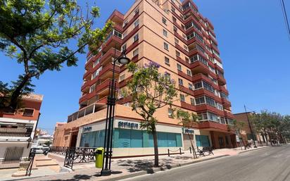 Außenansicht von Wohnung zum verkauf in Fuengirola mit Terrasse