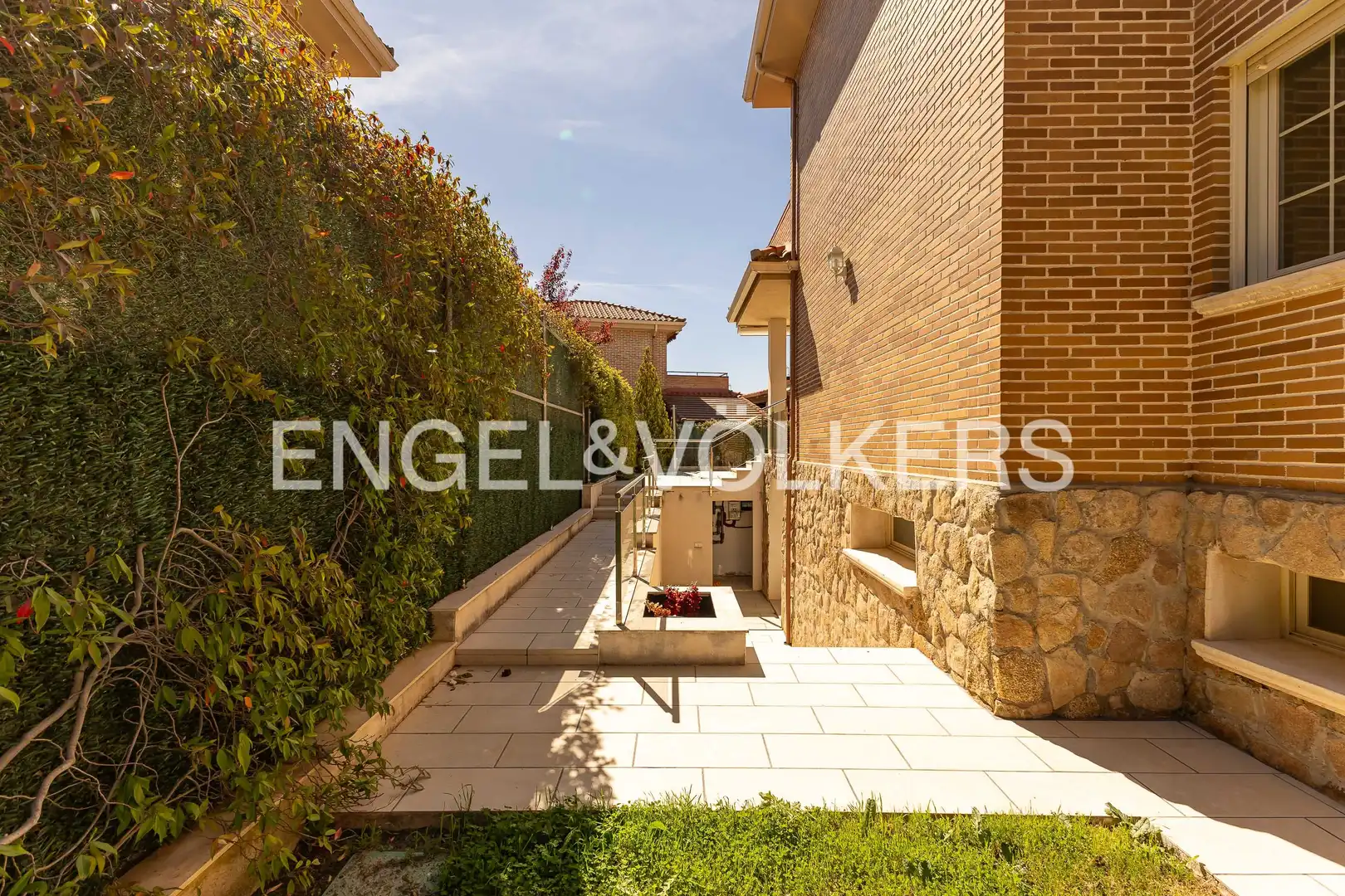Terrace of Houses for sale in Villanueva de la Cañada  with Air Conditioner, Heating and Private garden