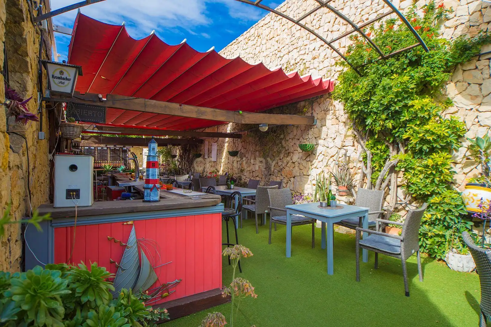 Terrasse von Geschaftsraum zur Miete in Calpe / Calp mit Klimaanlage, Möbliert und Internet