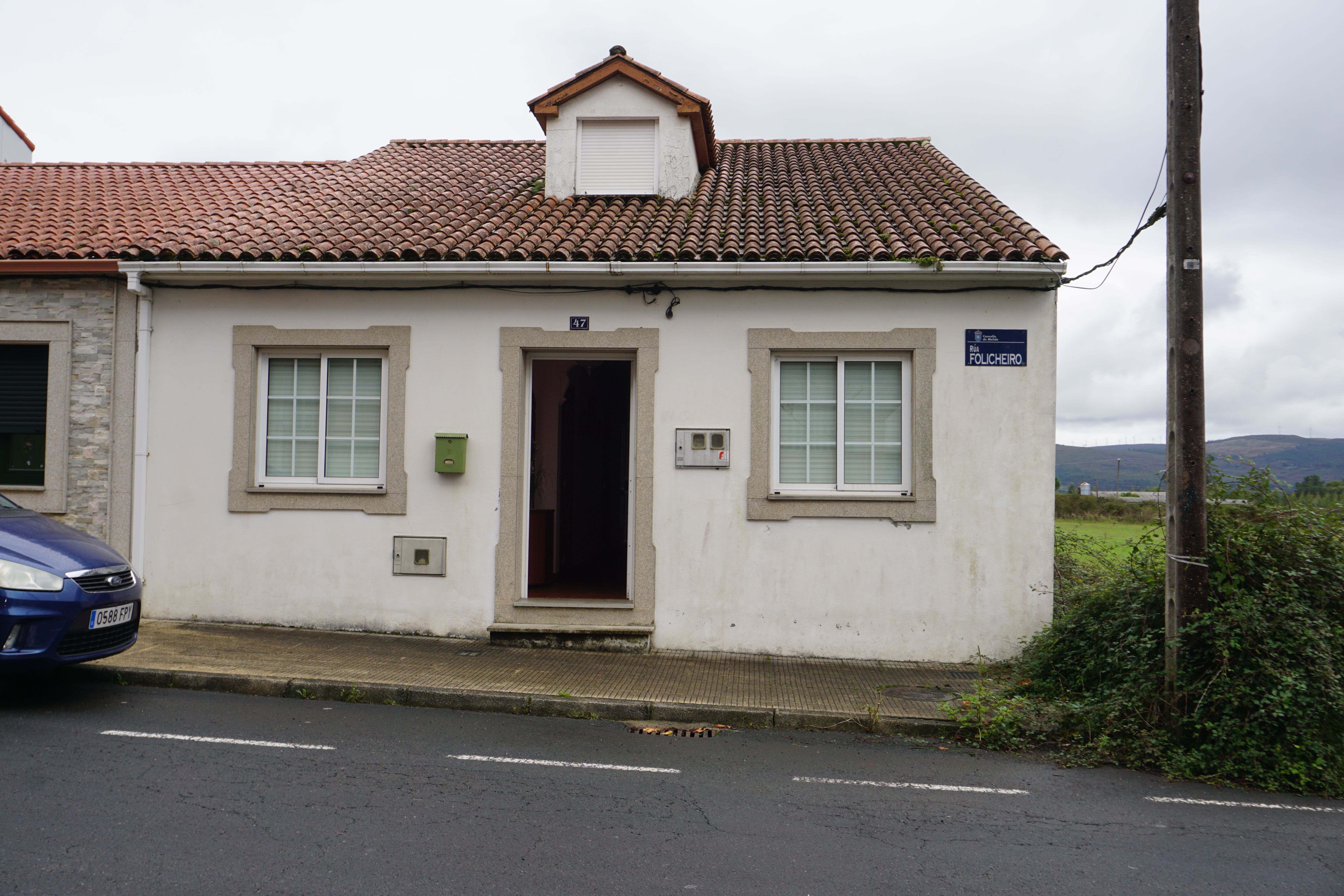 Vista exterior de Casa o xalet en venda en Melide amb Calefacció, Jardí privat i Terrassa