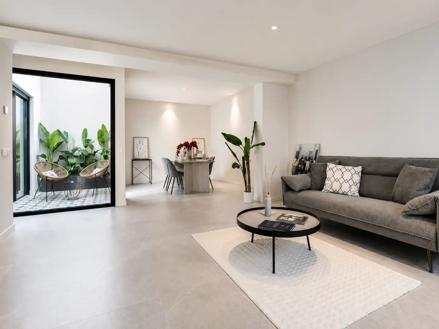 Sala d'estar de Casa o xalet en venda en Pozuelo de Alarcón amb Aire condicionat, Calefacció i Jardí privat