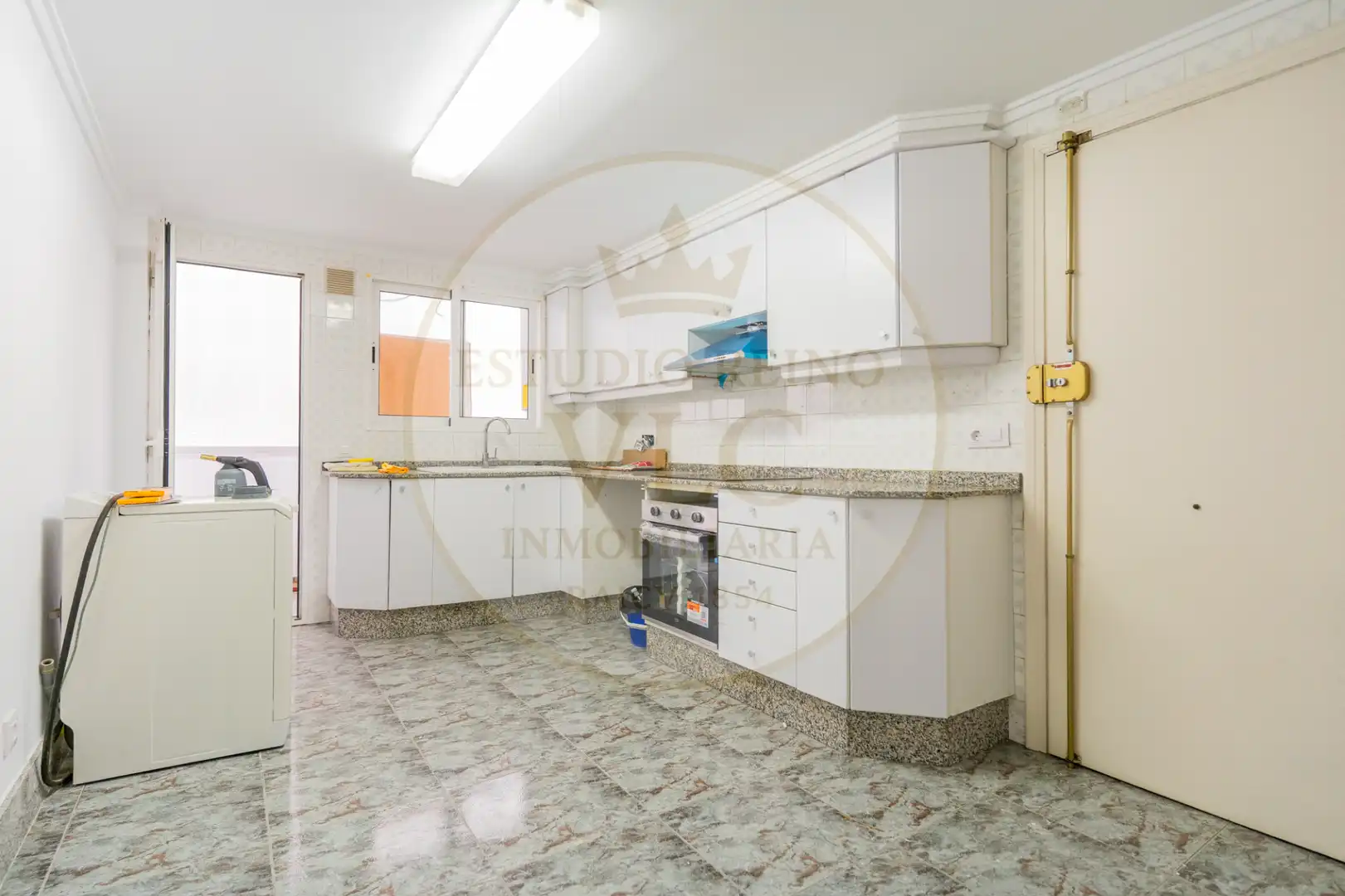 Cuina de Apartament en venda en Valencia amb Aire condicionat, Calefacció i Parquet