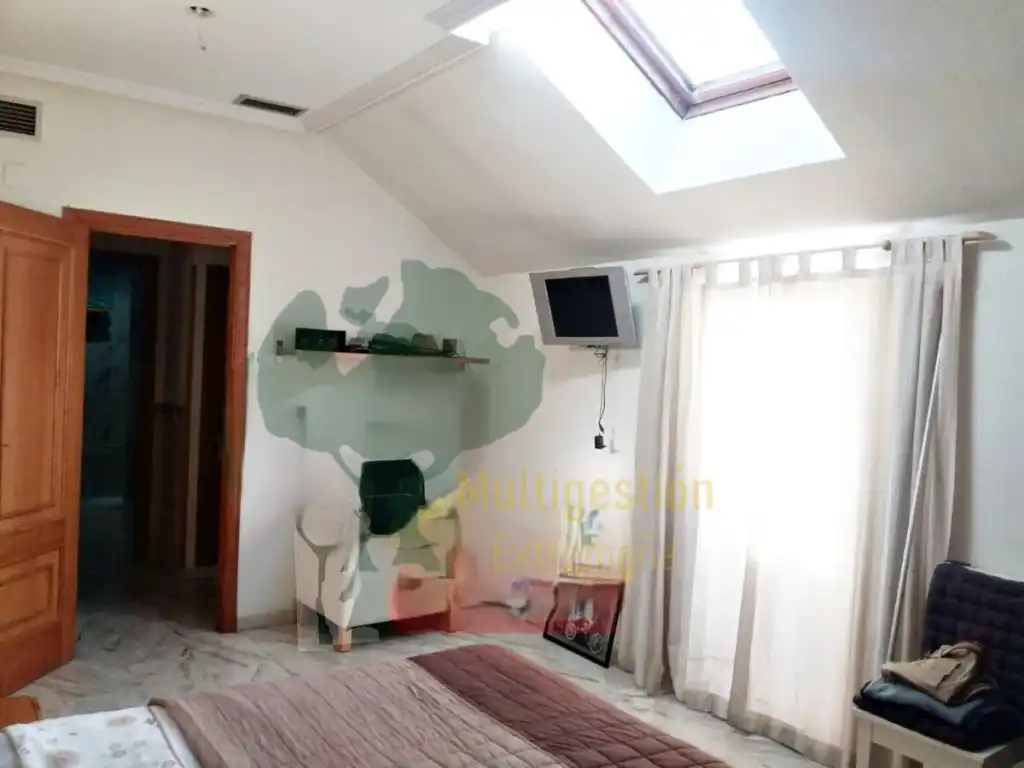 Dormitori de Dúplex en venda en Cáceres