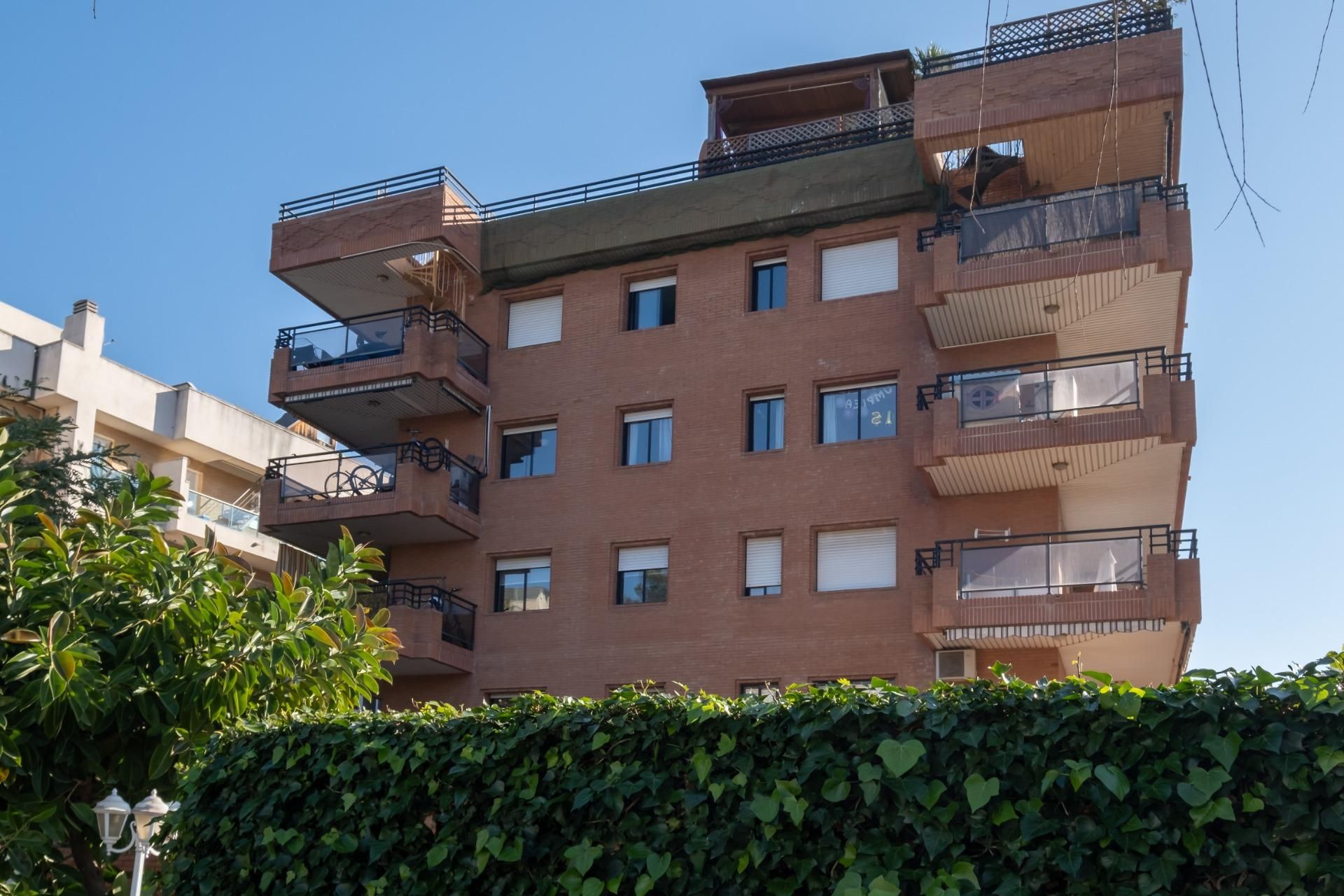 Vista exterior de Pis en venda en Salou amb Aire condicionat, Terrassa i Piscina comunitària